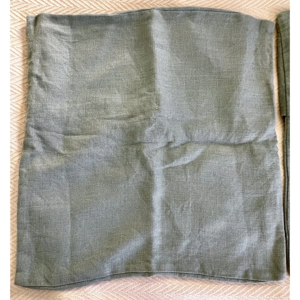 Pottery Barn 100% Linen Pillow Covers Pair Light Blue Gray Button 19x17 22780